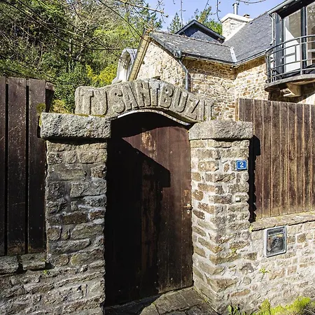 Ty Sant Buzit Pont-Aven